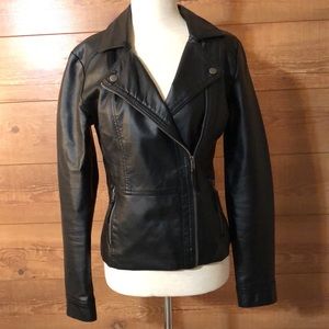 New Look sz S black fully lined faux leather moto jacket
